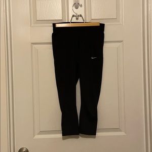 3/4 length Nike Dri-Fit leggings